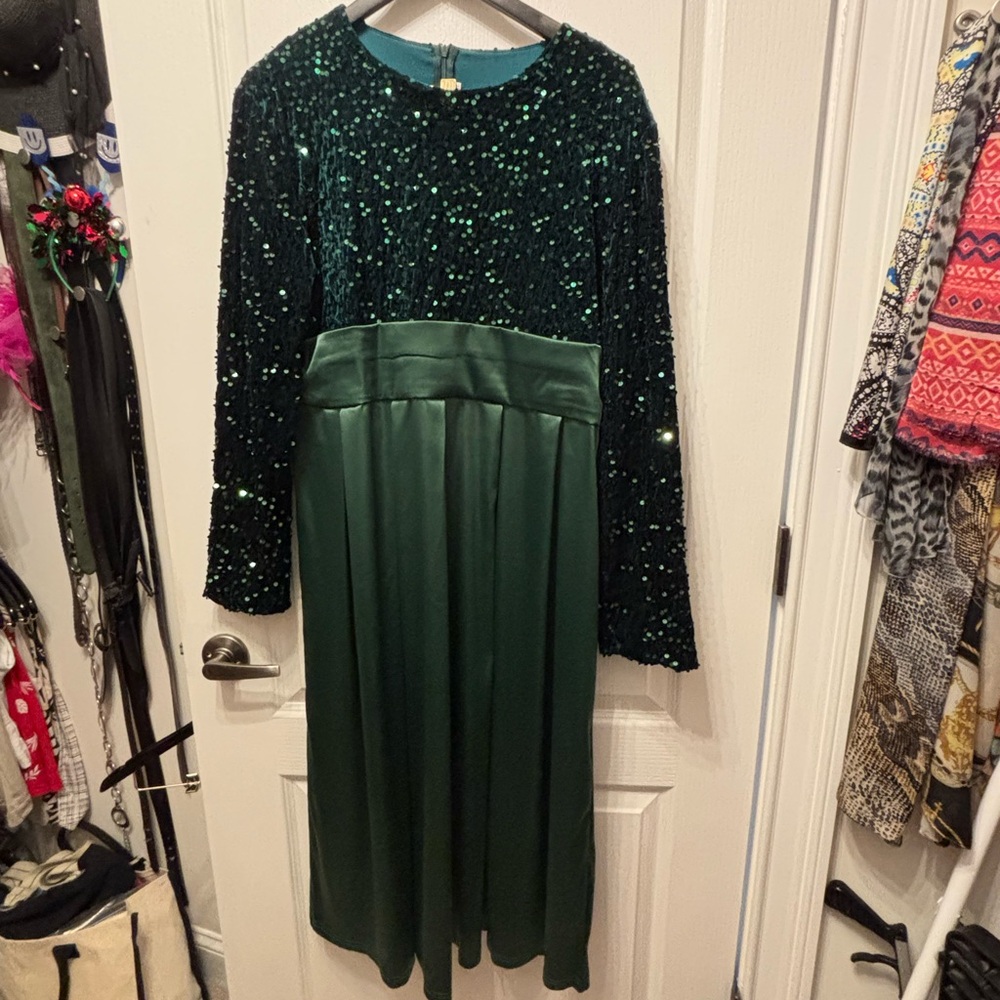 Green Sequin Long Sleeve Dress